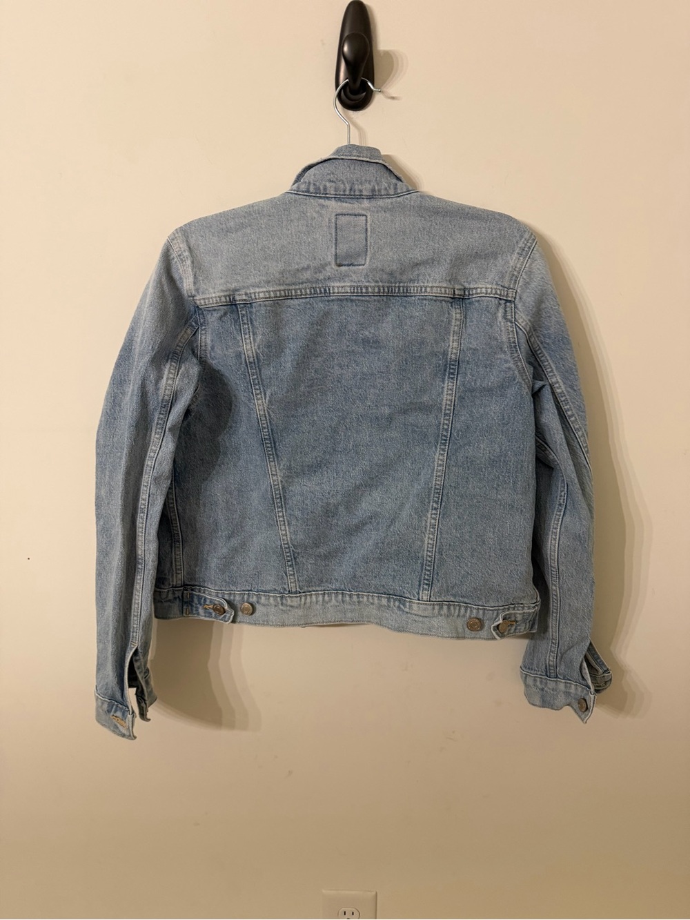 GAP Classic Light Wash Denim Jacket - Pale Blue - Picture 5 of 5